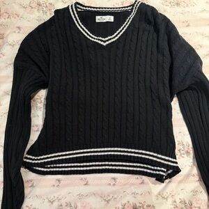 Hollister Black and White V-Neck Cable Sweater